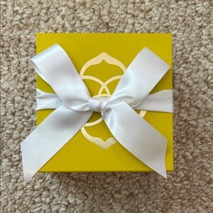 Kendra Scott Gift Box with White Ribbon